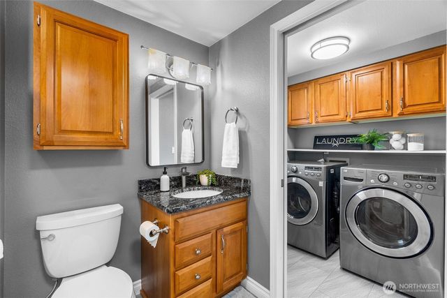 1033 Summit Lake Circle NW, Olympia, WA 98502