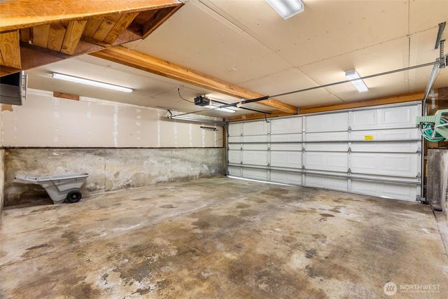 1033 Summit Lake Circle NW, Olympia, WA 98502