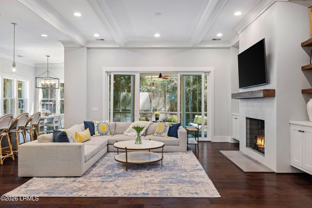 38 Governors Lane, Hilton Head Island, SC 29928