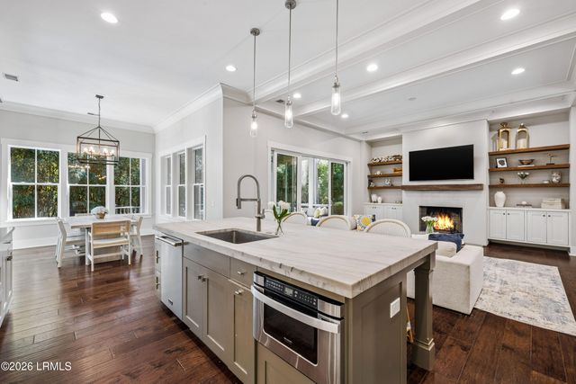 38 Governors Lane, Hilton Head Island, SC 29928