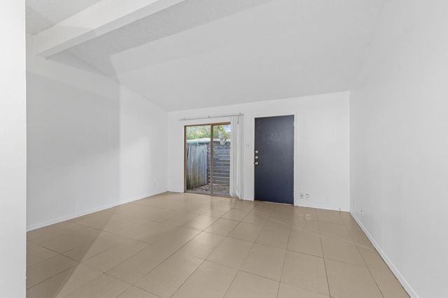 1907 Fairlawn LN 1, Austin, TX 78704