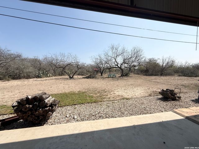 97 Live Oak, Brackettville, TX 78832