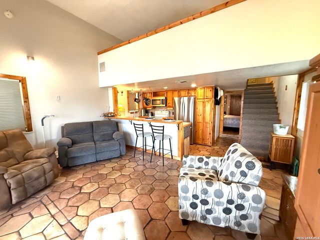 97 Live Oak, Brackettville, TX 78832