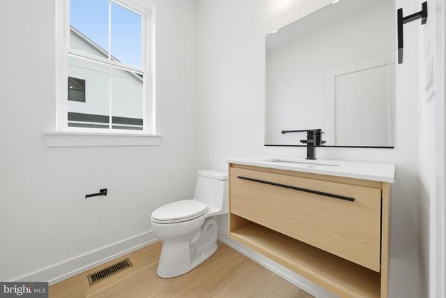 14 CHURCHVILLE LN, Churchville, PA 18966