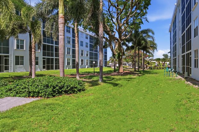 2008 S Federal Highway 101, Boynton Beach, FL 33435