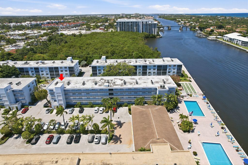2008 S Federal Highway 101, Boynton Beach, FL 33435