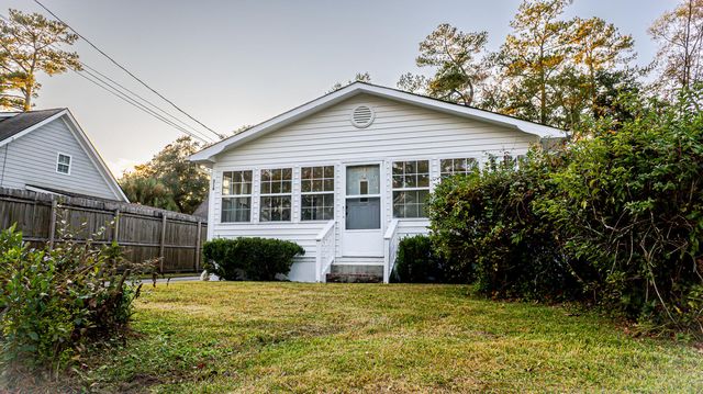 316 Simmons Avenue, Summerville, SC 29483