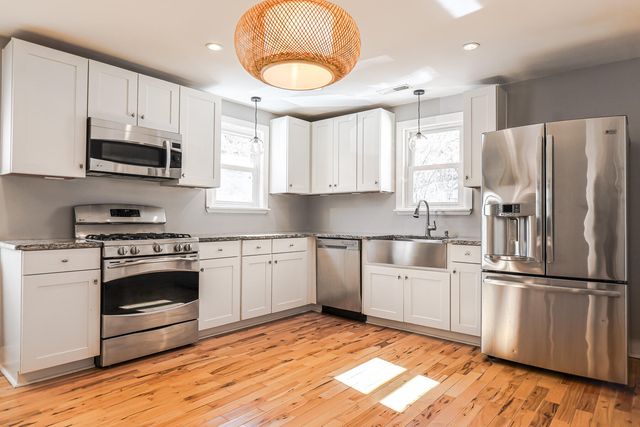 316 Simmons Avenue, Summerville, SC 29483