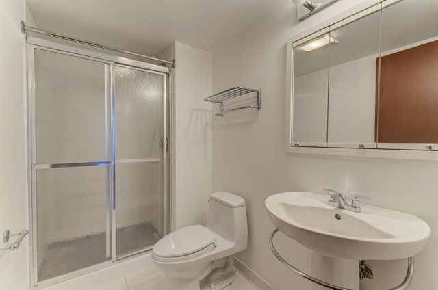 465 W Dominion Drive 1001, Wood Dale, IL 60191