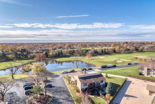 465 W Dominion Drive 1001, Wood Dale, IL 60191