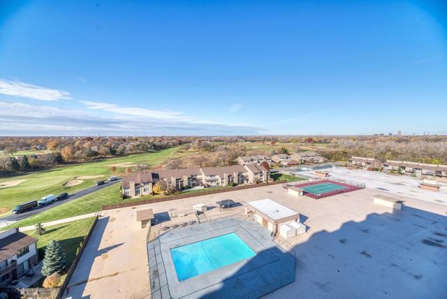 465 W Dominion Drive 1001, Wood Dale, IL 60191