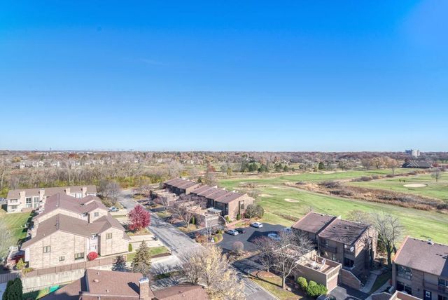 465 W Dominion Drive 1001, Wood Dale, IL 60191