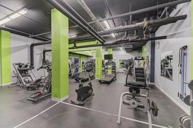 465 W Dominion Drive 1001, Wood Dale, IL 60191