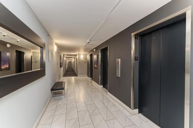 465 W Dominion Drive 1001, Wood Dale, IL 60191