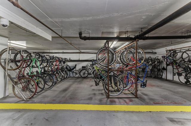 465 W Dominion Drive 1001, Wood Dale, IL 60191