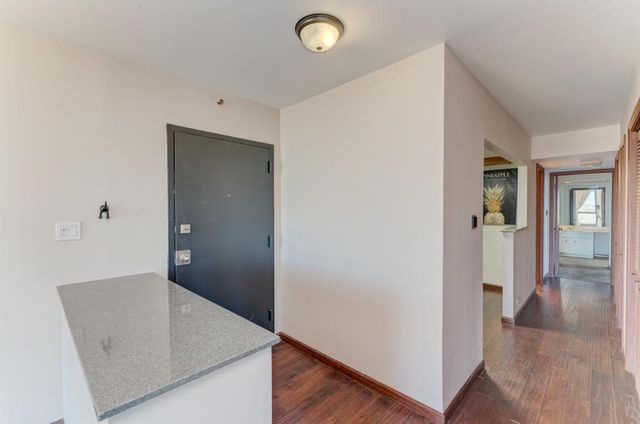 465 W Dominion Drive 1001, Wood Dale, IL 60191