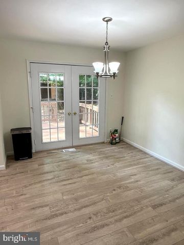 1137 COLUMBUS DR, Stafford, VA 22554