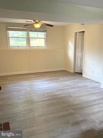 1137 COLUMBUS DR, Stafford, VA 22554