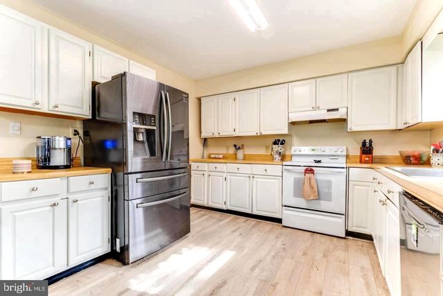 1137 COLUMBUS DR, Stafford, VA 22554