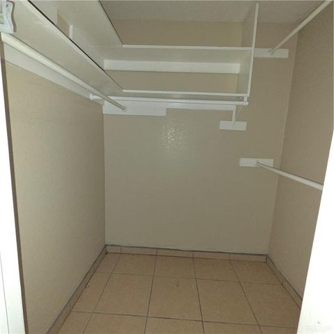 8442 Lago Vista Drive, Edcouch, TX 78538