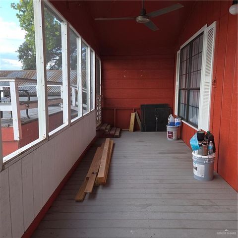 8442 Lago Vista Drive, Edcouch, TX 78538