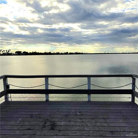 8442 Lago Vista Drive, Edcouch, TX 78538