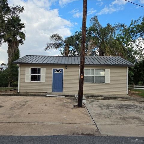 8442 Lago Vista Drive, Edcouch, TX 78538