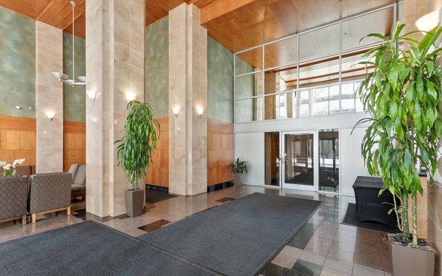 1122 N CLARK Street 1808, Chicago, IL 60610