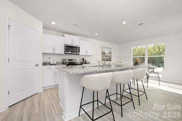 234 Lauren Lane, Hendersonville, NC 28792