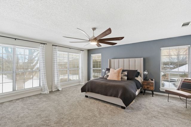 1936 Spinnaker Lane, Azle, TX 76020
