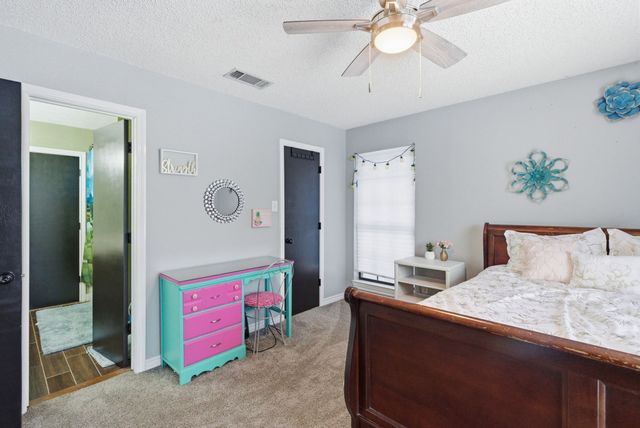 1936 Spinnaker Lane, Azle, TX 76020