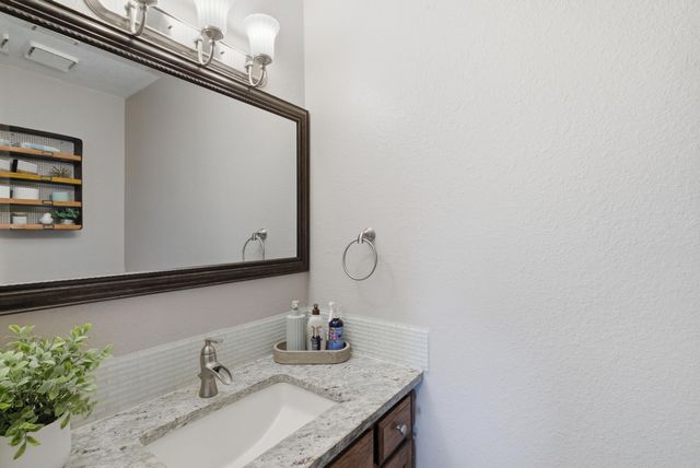 1936 Spinnaker Lane, Azle, TX 76020
