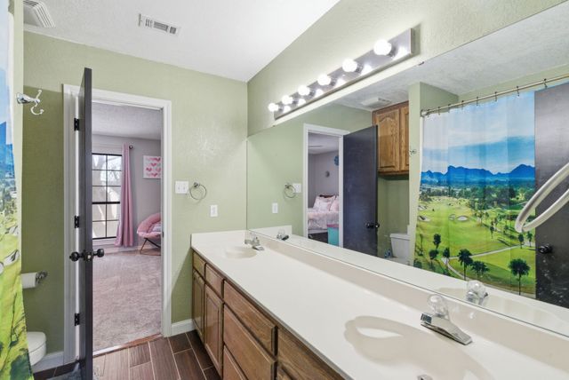 1936 Spinnaker Lane, Azle, TX 76020