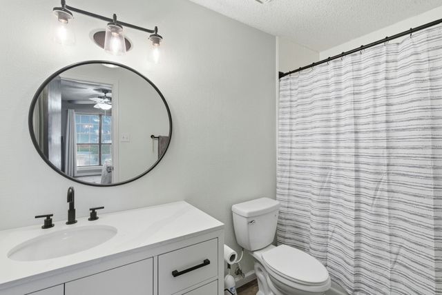 1936 Spinnaker Lane, Azle, TX 76020