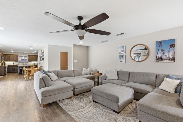 1936 Spinnaker Lane, Azle, TX 76020