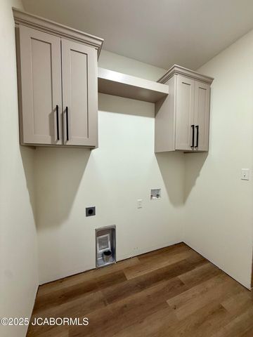 1420 BISCAYNE DRIVE, Jefferson City, MO 65109