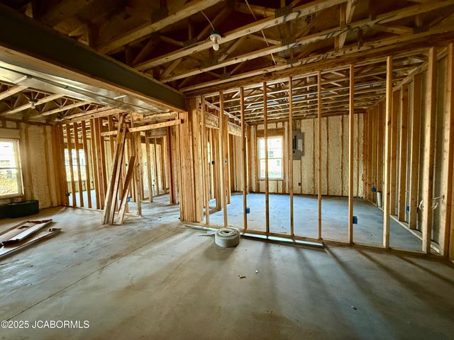 1420 BISCAYNE DRIVE, Jefferson City, MO 65109