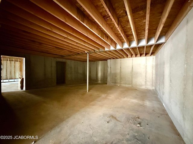 1420 BISCAYNE DRIVE, Jefferson City, MO 65109