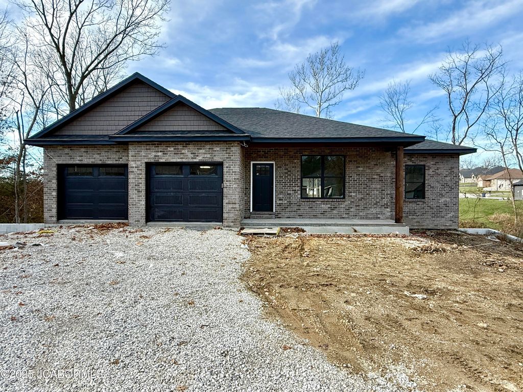 1420 BISCAYNE DRIVE, Jefferson City, MO 65109