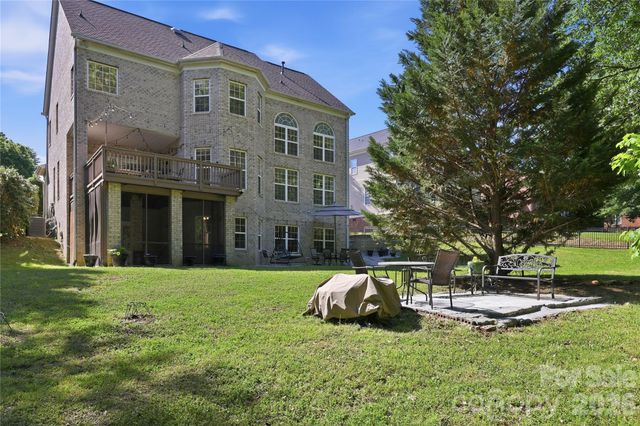 4206 Barons Court, Harrisburg, NC 28075