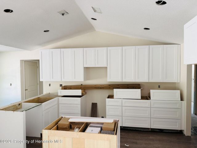 13475 Canyon Swallow Road, Weeki Wachee, FL 34614