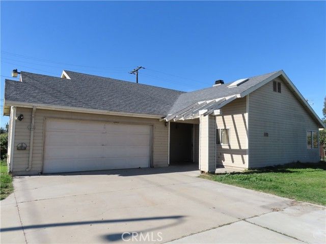 418 W Randall, Rialto, CA 92376