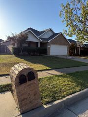 1208 Concho Trail, Mansfield, TX 76063