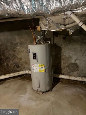 5815 SANSOM ST, Philadelphia, PA 19139