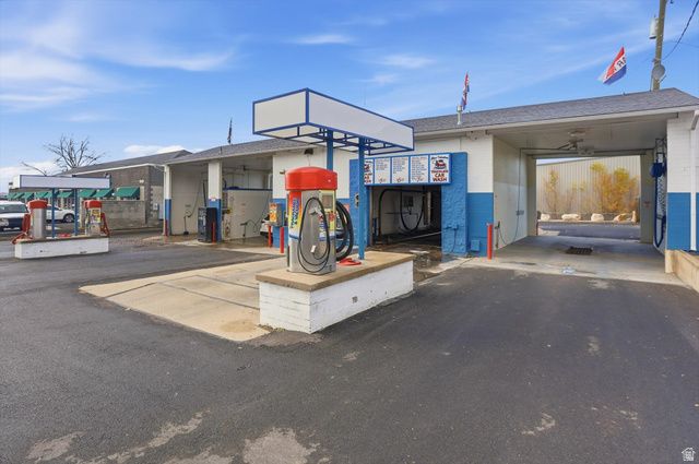 1975 N 400 E, North Ogden, UT 84414