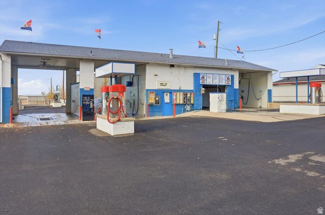 1975 N 400 E, North Ogden, UT 84414