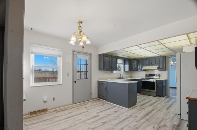 752 Meadow View Drive, Villa Hills, KY 41017