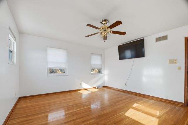 752 Meadow View Drive, Villa Hills, KY 41017