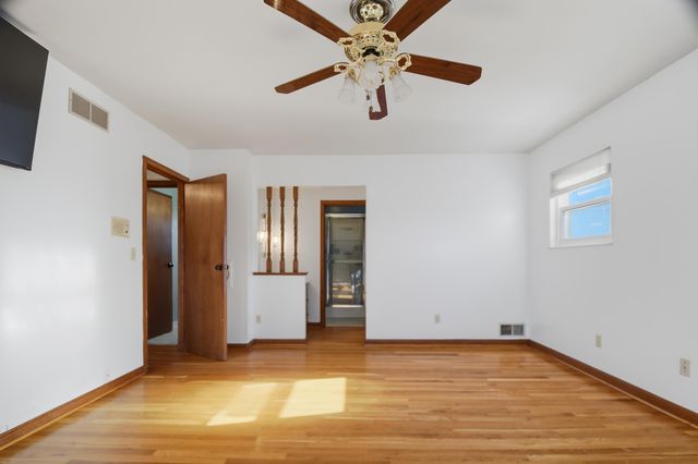 752 Meadow View Drive, Villa Hills, KY 41017