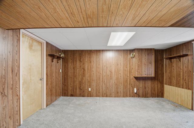 752 Meadow View Drive, Villa Hills, KY 41017